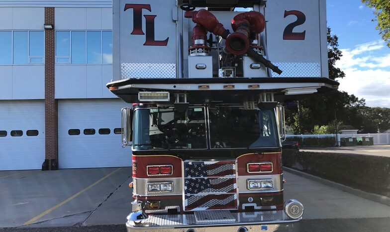 1996/2011 Refurbed Pierce Lance 100ft Rear Mount  Tower Ladder full