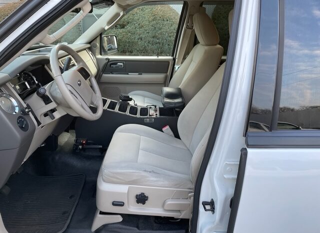 2011 Ford Expedition XLT 4Dr  4×4 Command Vehicle full