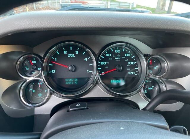 2009 Chevy Silverado 3500 HD 2Dr 4×4 Dump W/Plow & Lift Gate full