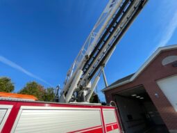 2004 American LaFrance Eagle LTI 75ft Quint Hale 1500/400 Poly full