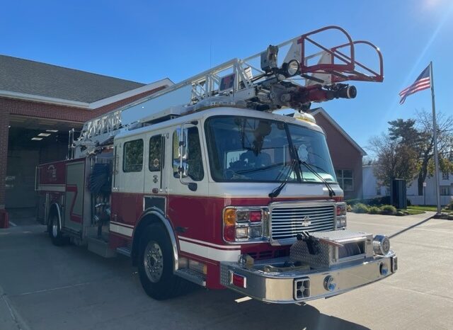 2004 American LaFrance Eagle LTI 75ft Quint Hale 1500/400 Poly full