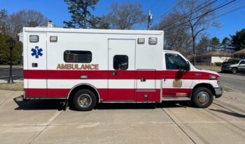 2009 E450 Road Rescue Type III Ambulance full