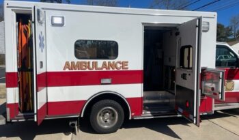 2009 E450 Road Rescue Type III Ambulance full