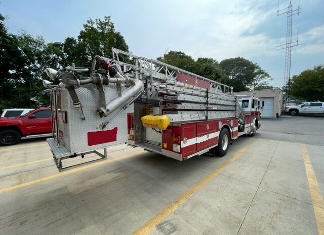 1995 Sutphen Deluge Quint Mid Mount 75ft Tower Ladder full