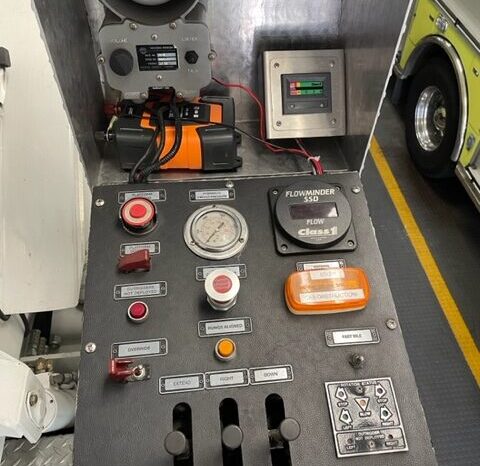 FOR SALE: 1998 Spartan Simon Gladiator LTI 93 Ft Mid-Mount Aerial Platform full