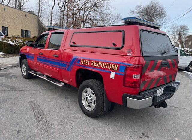 2011 Chevy Silverado 4Dr 2500-HD Pick Up Command Vehicle full