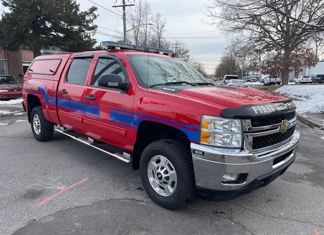 2011 Chevy Silverado 4Dr 2500-HD Pick Up Command Vehicle full