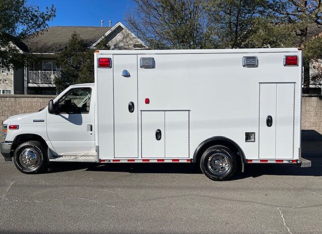 🚑 2024 E450 Super Duty Type III Wheeled Coach Ambulance 🚑 full