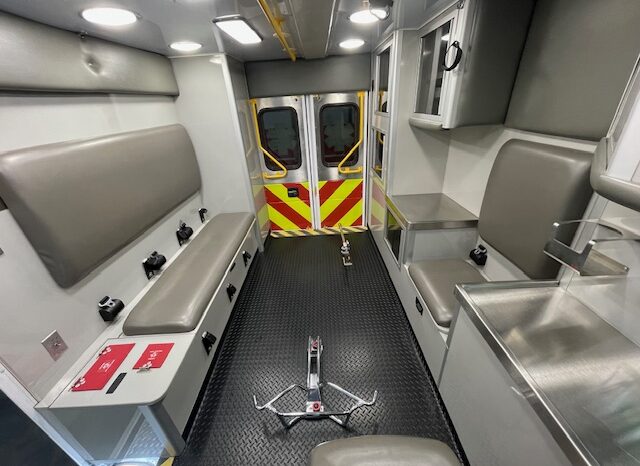 🚑 2024 E450 Super Duty Type III Wheeled Coach Ambulance 🚑 full