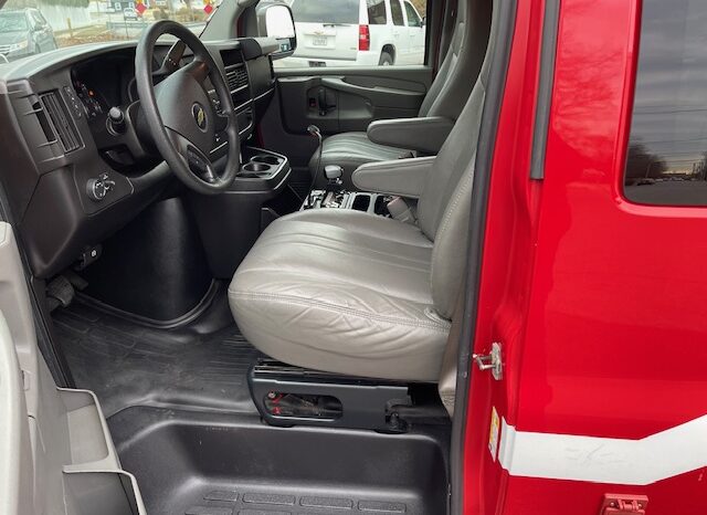 2013 Chevy Express 2500 LS – 12 Passenger Van full