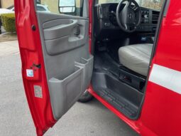 2010 GMC Savana 3500 12 Passenger LS Extended Van full