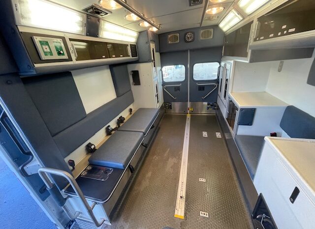 2006 Ford E450 Type III Braun Ambulance 49k Miles full