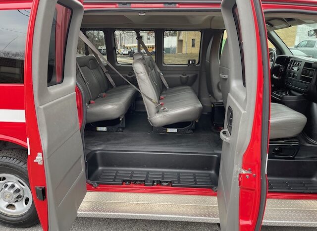 2013 Chevy Express 2500 LS – 12 Passenger Van full