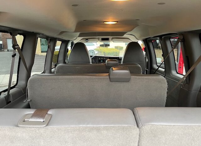 2013 Chevy Express 2500 LS – 12 Passenger Van full