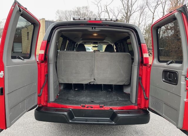 2013 Chevy Express 2500 LS – 12 Passenger Van full