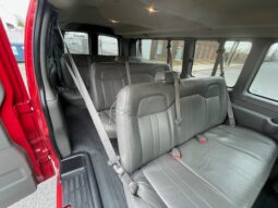 2010 GMC Savana 3500 12 Passenger LS Extended Van full