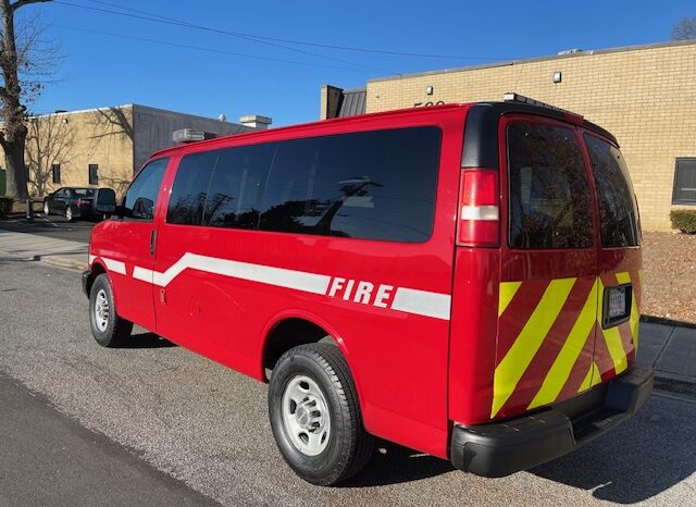 2013 Chevy Express 2500 LS – 12 Passenger Van full