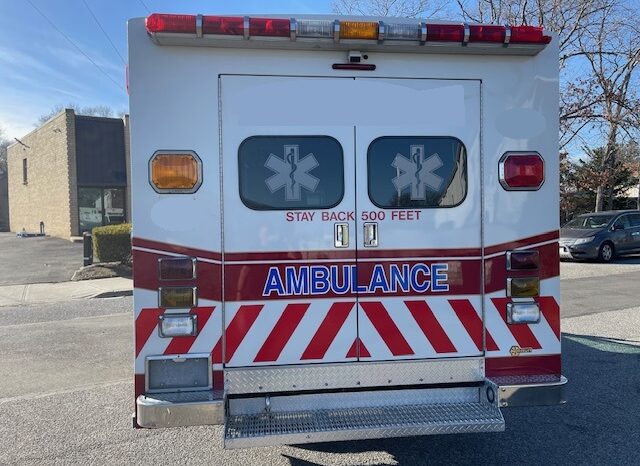 2006 Ford E450 Type III Braun Ambulance 49k Miles full