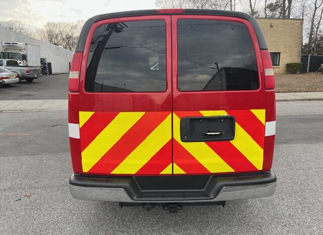 2010 GMC Savana 3500 12 Passenger LS Extended Van full