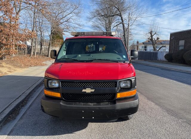 2013 Chevy Express 2500 LS – 12 Passenger Van full