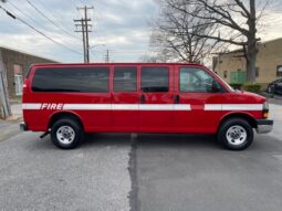 2010 GMC Savana 3500 12 Passenger LS Extended Van full