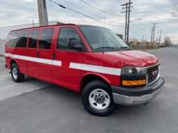 2010 GMC Savana 3500 12 Passenger LS Extended Van full