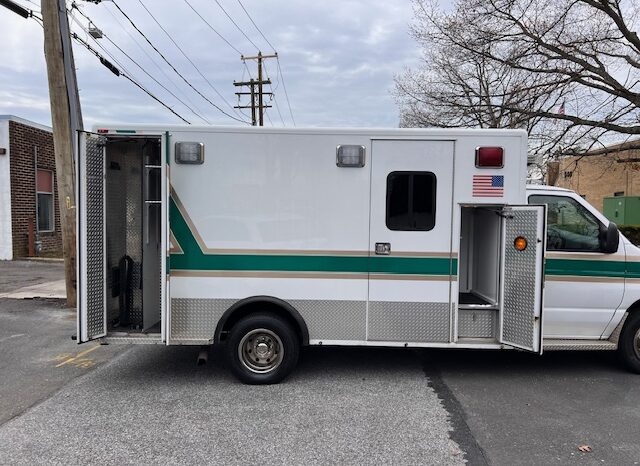 🚑 FOR SALE: 2003 Ford E-450 PL Custom Type III Ambulance full