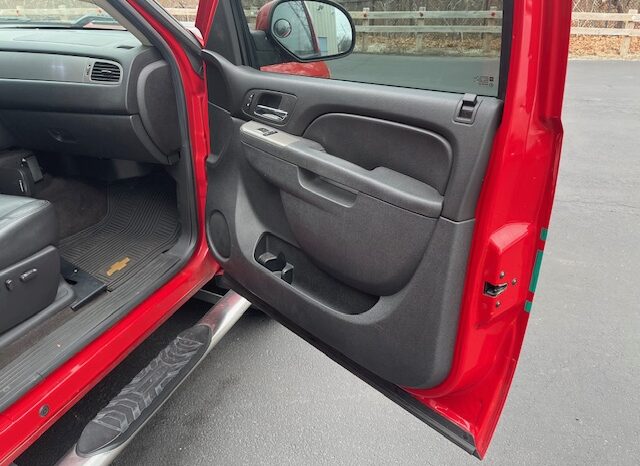 2013 Chevy Silverado 2500 HD  4×4 Crew Cab LTZ Pick Up full