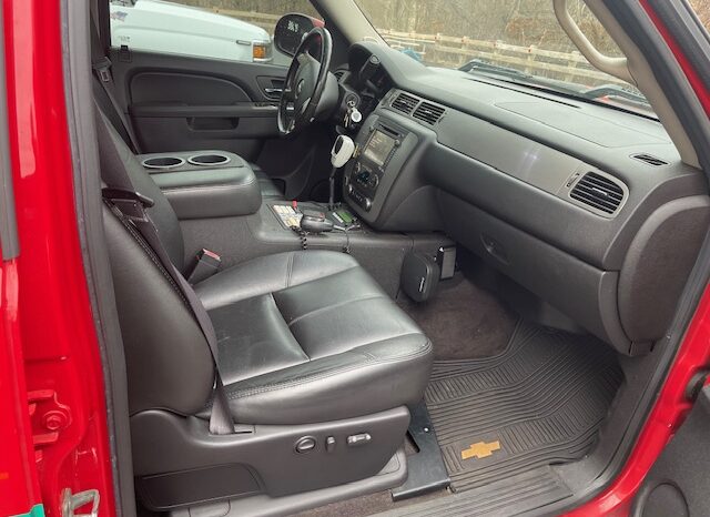 2013 Chevy Silverado 2500 HD  4×4 Crew Cab LTZ Pick Up full