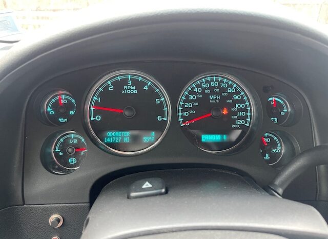 2013 Chevy Silverado 2500 HD  4×4 Crew Cab LTZ Pick Up full