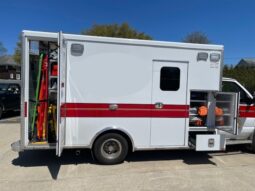 🚑 2016 Ford E450 Super Duty AEV Type III Ambulance – ONLY 31K MILES full
