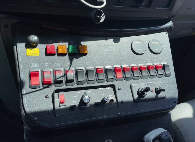 🚑 2017 Ford E450 Super Duty AEV Type III Ambulance – ONLY 35K MILES full
