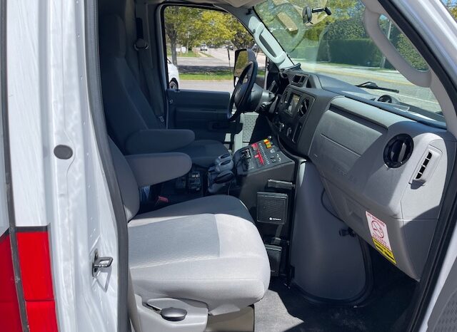 🚑 2016 Ford E450 Super Duty AEV Type III Ambulance – ONLY 31K MILES full