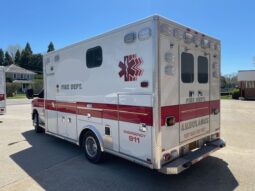 🚑 2017 Ford E450 Super Duty AEV Type III Ambulance – ONLY 35K MILES full