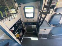 🚑 2016 Ford E450 Super Duty AEV Type III Ambulance – ONLY 31K MILES full
