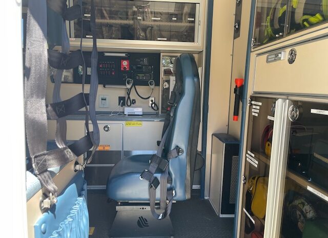 🚑 2017 Ford E450 Super Duty AEV Type III Ambulance – ONLY 35K MILES full