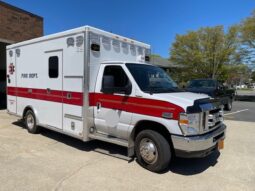 🚑 2017 Ford E450 Super Duty AEV Type III Ambulance – ONLY 35K MILES full