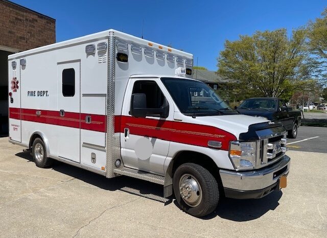 🚑 2017 Ford E450 Super Duty AEV Type III Ambulance – ONLY 35K MILES full