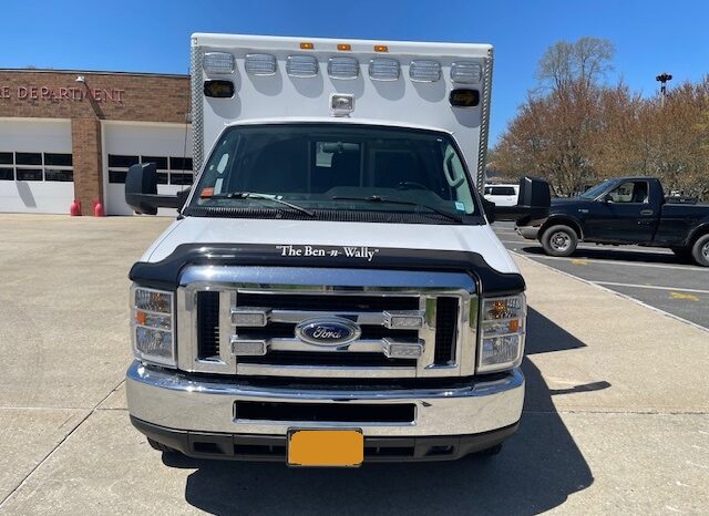 🚑 2016 Ford E450 Super Duty AEV Type III Ambulance – ONLY 31K MILES full